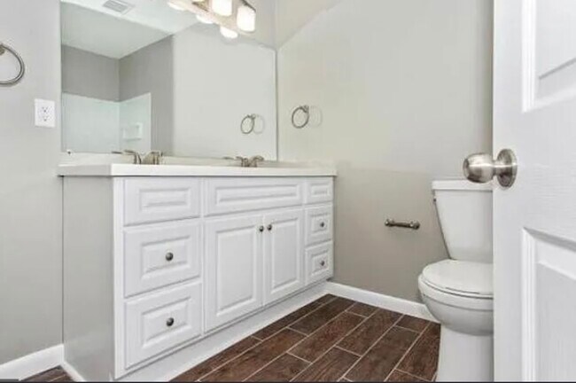 Foto del edificio - 5803 Oleander Plz