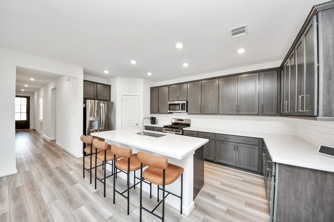 Building Photo - 21811 Tallulah River Dr