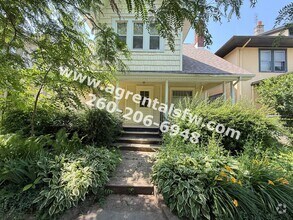 Building Photo - 919 Rivermet Ave