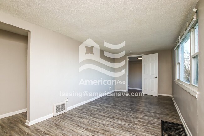 Foto del edificio - 1709 Campbell Dr