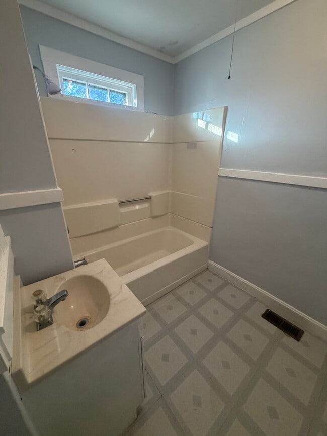 Foto del edificio - 1621-1623 Prospect Ave