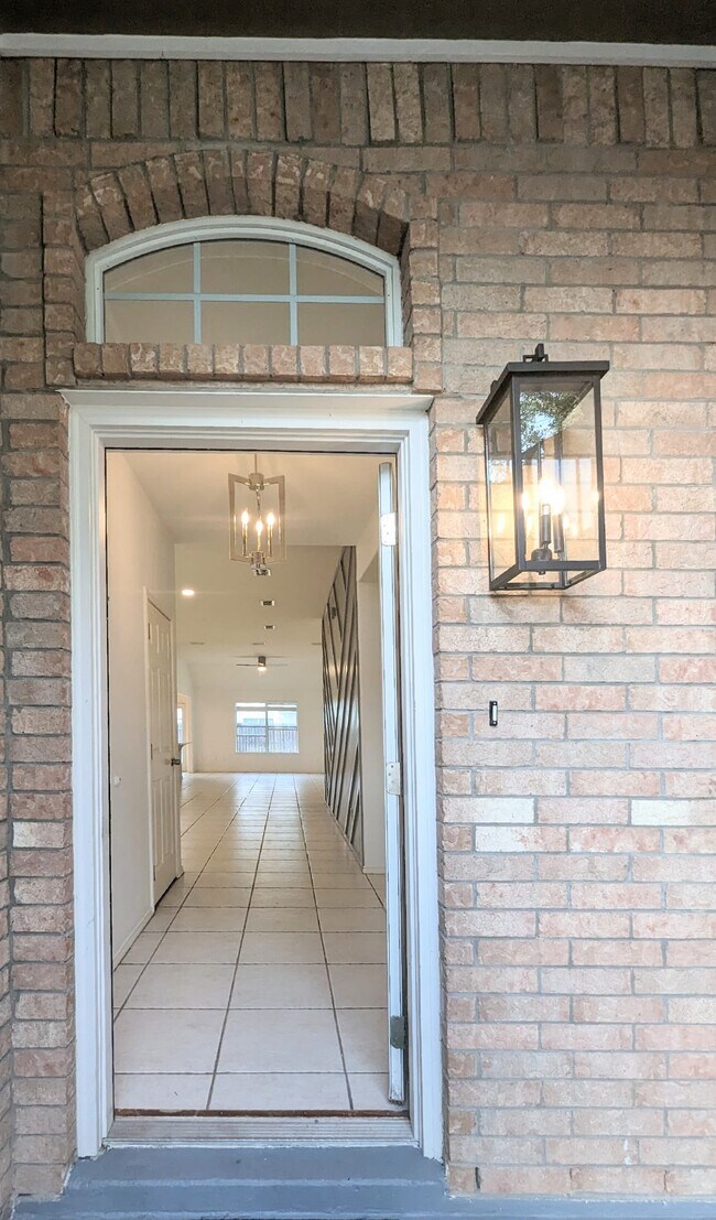 Entrance - 3007 San Federico