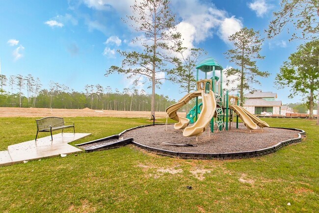 Building Photo - 18350 Fox Hollow Loop