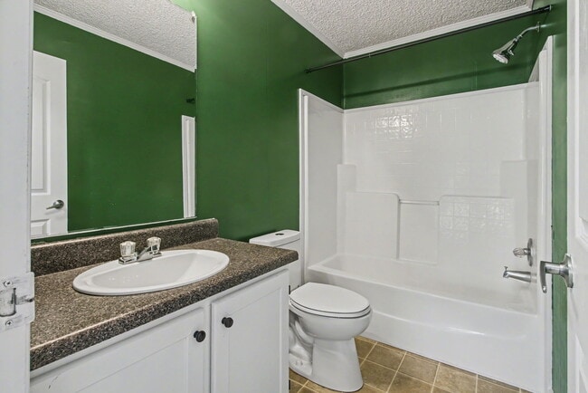 Building Photo - 212 Shipmans Pike