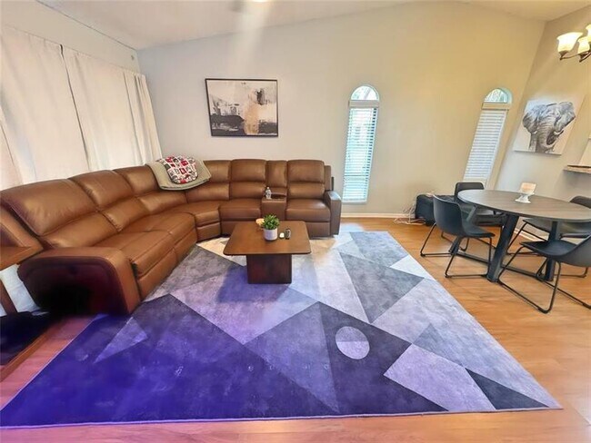 Foto del edificio - 8007 NW 71st Ct