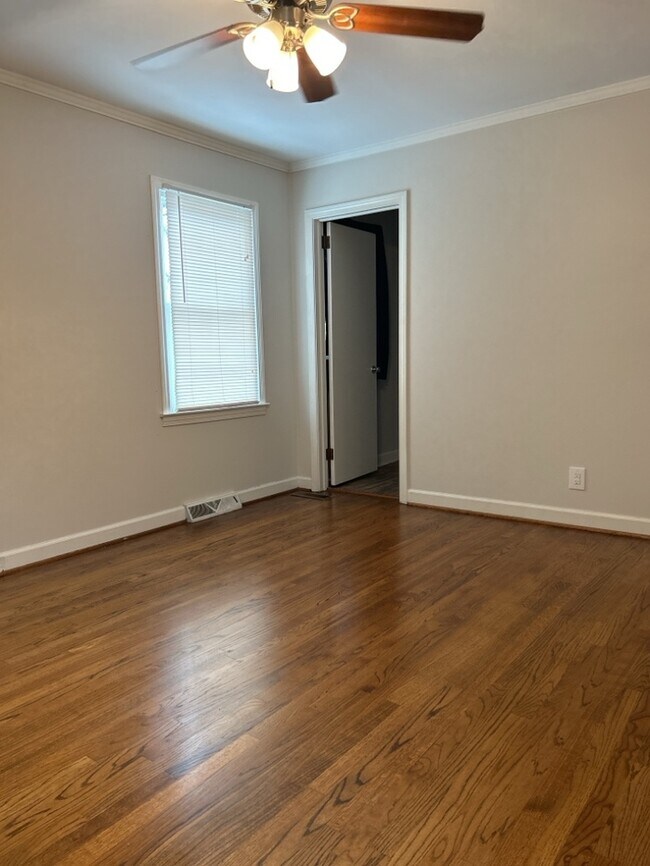 706 W Lee Rd, Taylors, SC 29687 House Rental in Taylors, SC