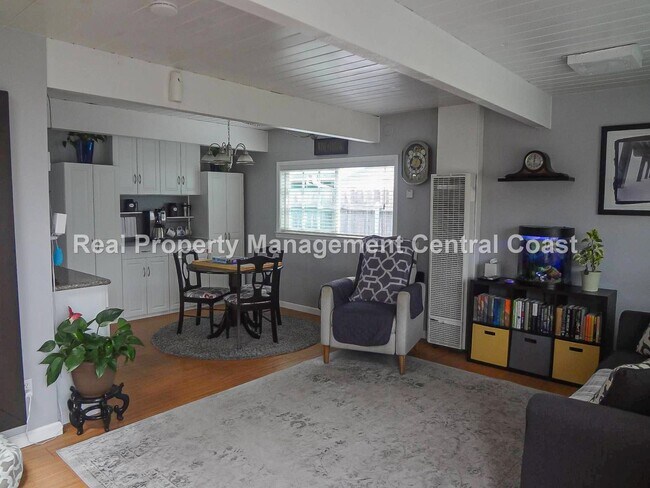 Building Photo - LEASE PENDING - 2 Bedroom / 1Bath Los Osos...