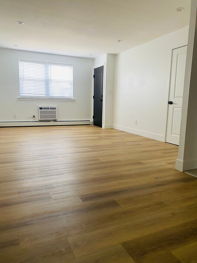 Foto del edificio - 5717 Tulip St
