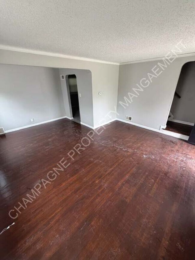 Foto del edificio - 5411-5413 Swope Pkwy.