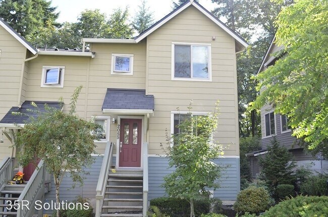 Building Photo - 2 br, 2.5 bath House - 2055 NW Boulder Way...