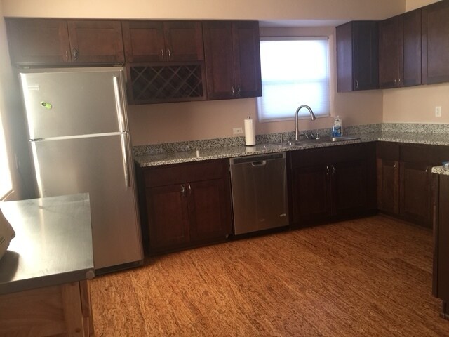 Foto del edificio - 1352 Vassar Drive Northeast