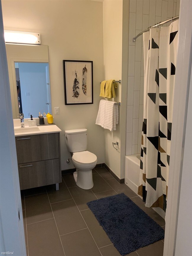 Foto del edificio - 135 Heard St