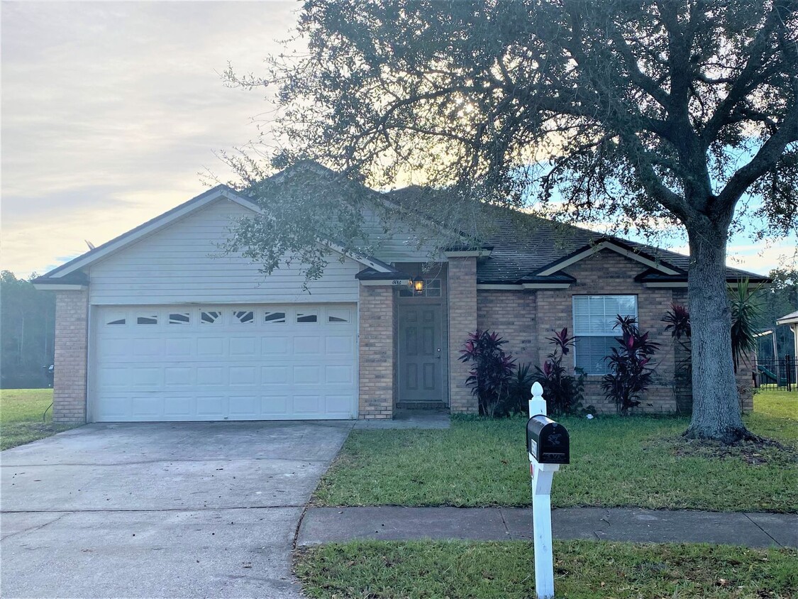 Foto principal - 9338 Prosperity Lake Dr