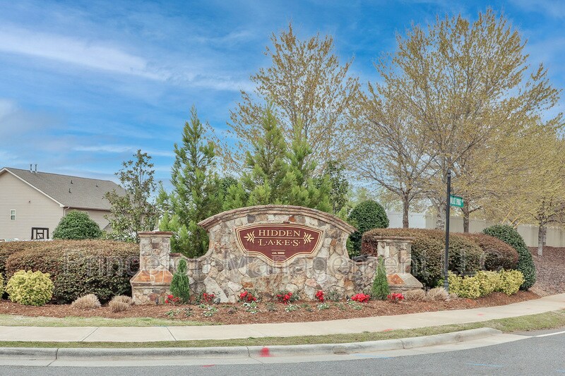 183 Hidden Lakes Rd, Statesville, NC 28677 House Rental in