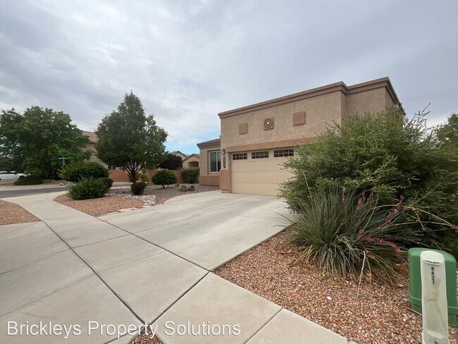 Foto del edificio - 3 br, 2 bath House - 8427 Wild Dunes Ave NW