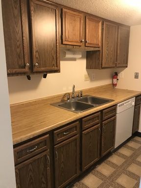 Foto del edificio - 7918 Clovertree Ct