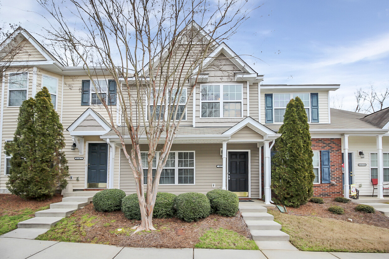 Primary Photo - 2571 Brackley Pl NW
