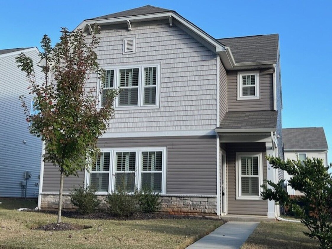 Primary Photo - Charming 3-Bedroom Home located in Mebane