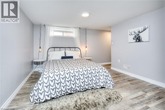 Photo du bâtiment - 40 Brunswick Ave