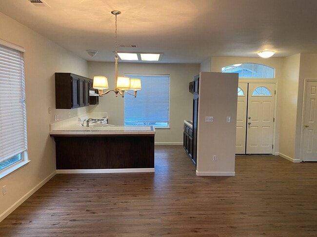 Building Photo - 5419 W Sunnyside Ct