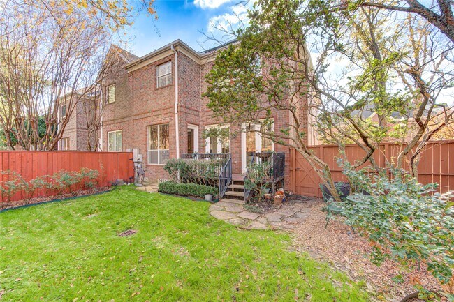 Foto del edificio - 6811 Staffordshire Blvd