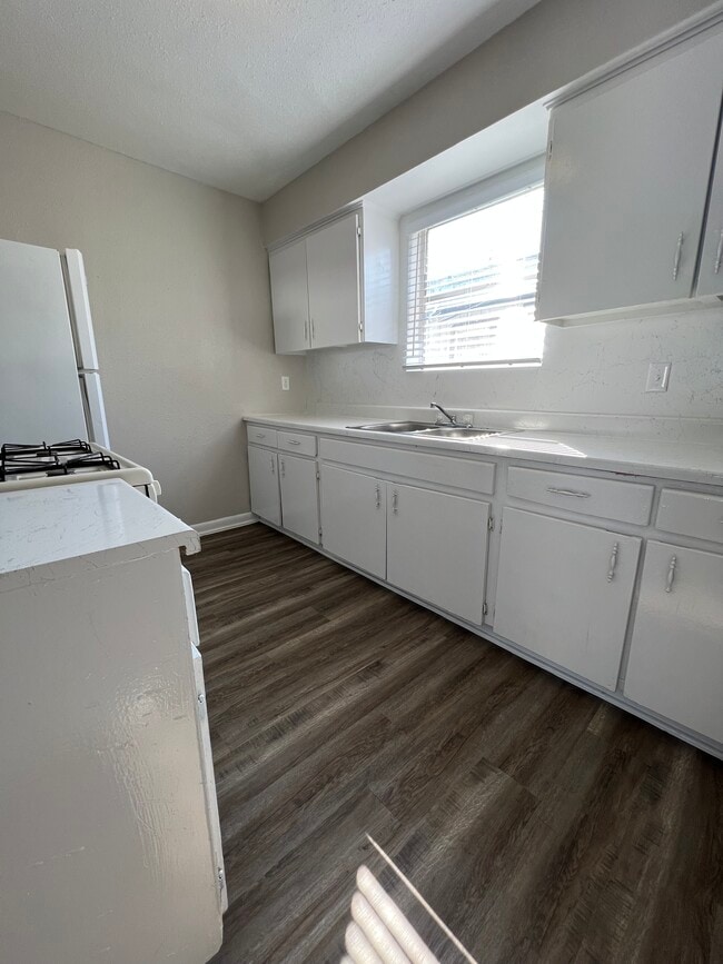 Photo - 3305 Red Bluff Rd Apartment