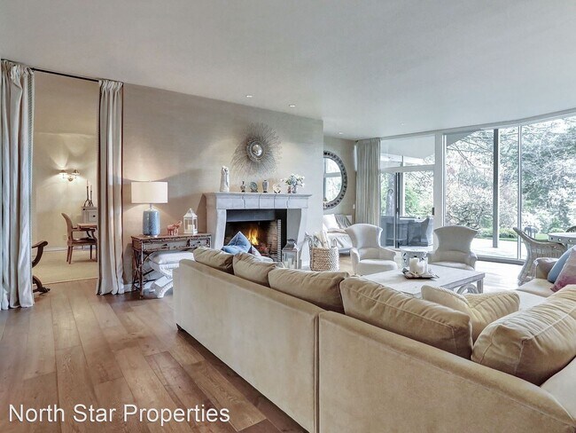 Foto del edificio - 4 br, 3.5 bath House - 1200 SW 61st Dr.