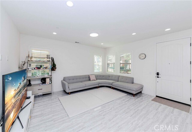 Building Photo - 2545 Almeria Ln