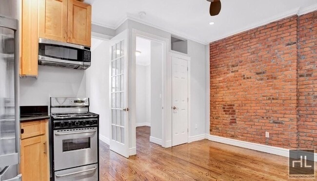 Building Photo - E 35TH ST.