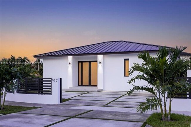 Foto del edificio - 917 SW 78th Pl