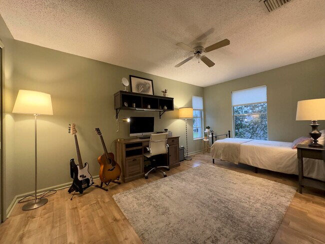 Foto del edificio - 9671 Pine Mill Ct