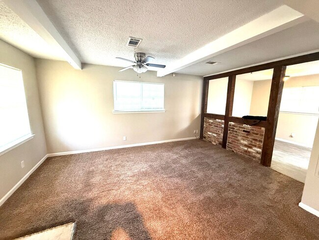 Foto del edificio - 5953 Oakleigh Rd