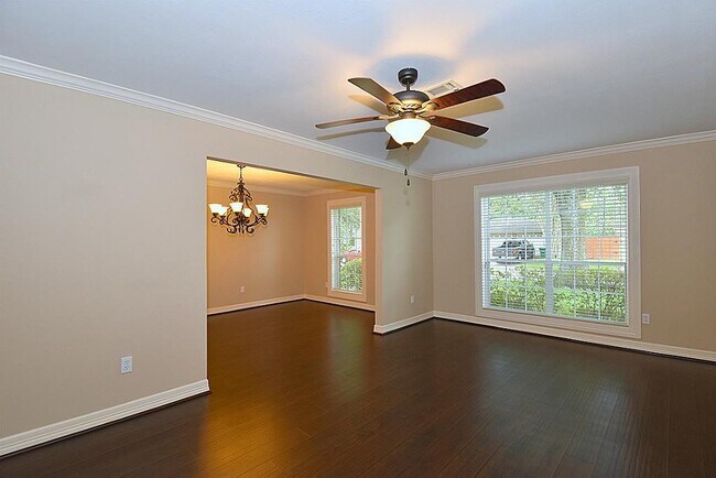 Building Photo - 5026 Park Plaza Dr
