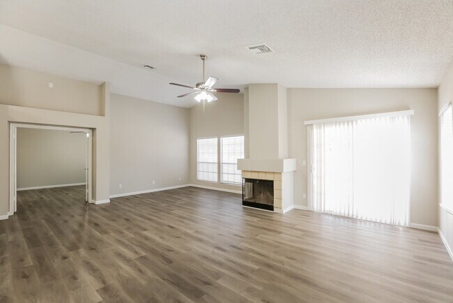 Foto del edificio - 2732 W Gila Ln