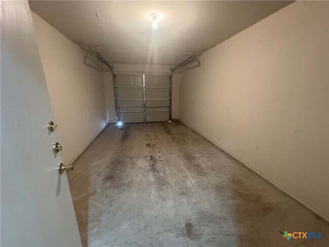 Foto del edificio - 2807 Alma Dr