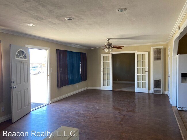 Building Photo - 3 br, 2 bath House - 1612 S Ave C