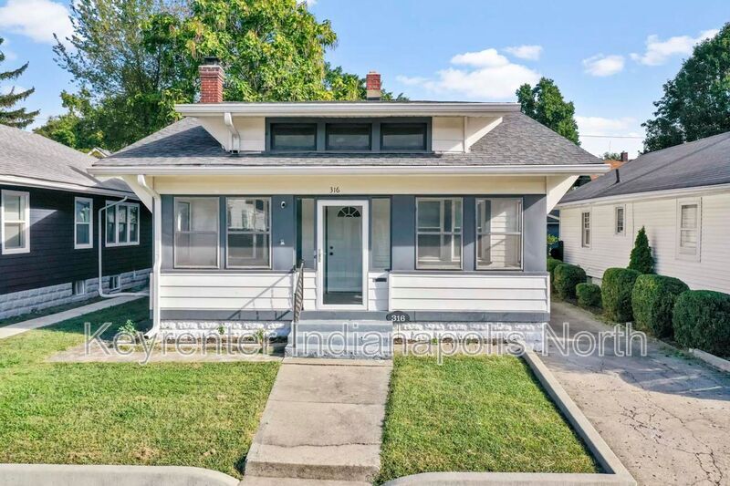 Primary Photo - 316 W 39th St