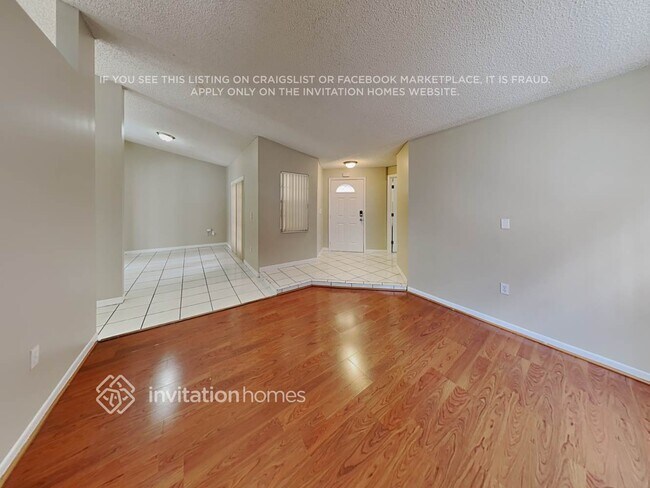 Foto del edificio - 4711 SW 142nd Ct