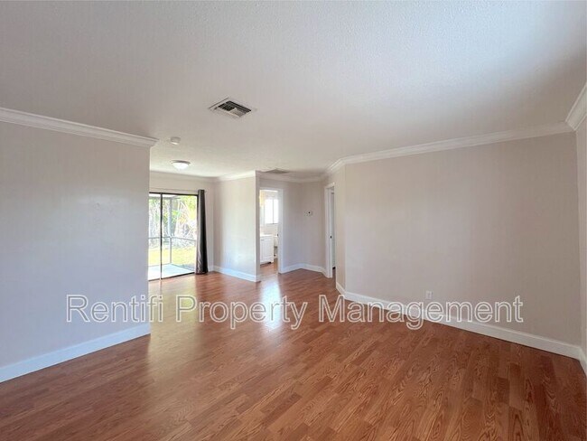 Foto del edificio - 18134 Matanzas Rd