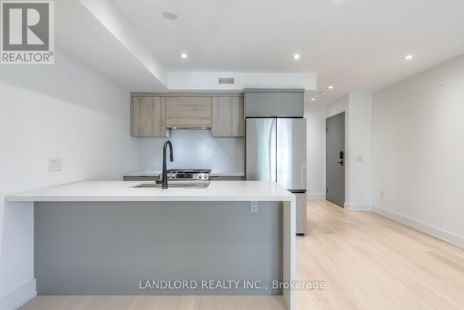 Building Photo - 37 Boustead Ave