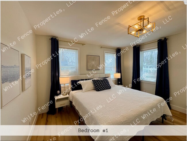 Building Photo - 247 Strong Ave