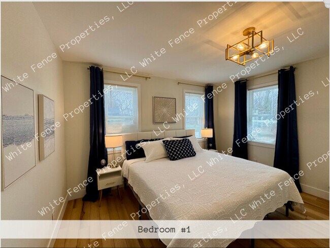 Foto del edificio - 247 Strong Ave