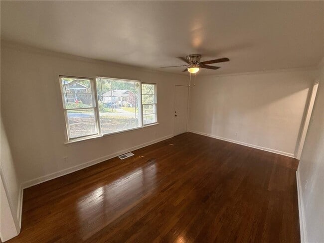 Foto del edificio - 340 Adelle St SE