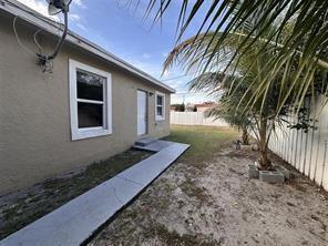 Foto del edificio - 728 SW 6th St