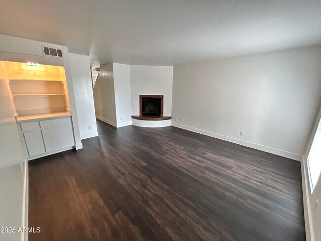 Foto del edificio - 1702 E Ocotillo Rd