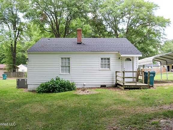 Building Photo - 213 Lindale St