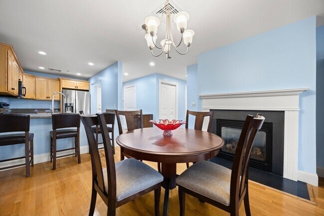 Foto del edificio - Versatile 1bedroom custom  condo