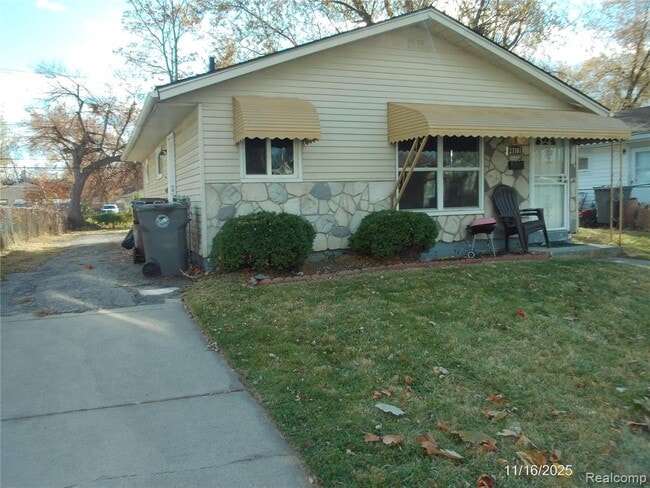 Foto del edificio - 27107 Florence St