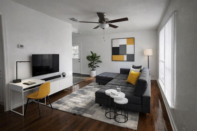 Foto del edificio - 600 Springdale Rd