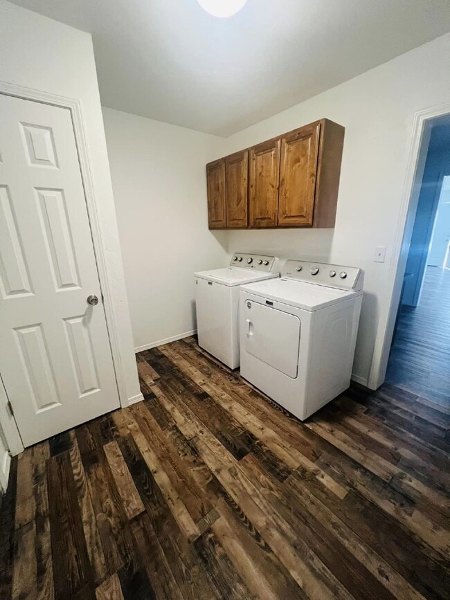 Building Photo - 1514 Texas Ave